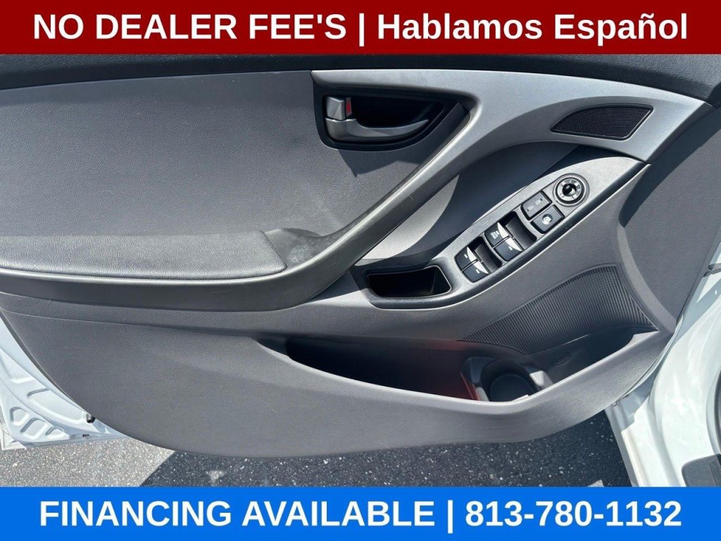 2016 Hyundai Elantra Image 10