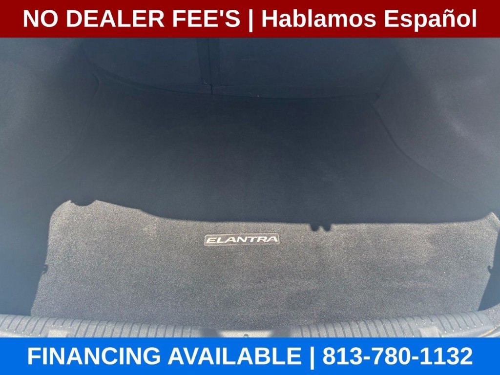 2016 Hyundai Elantra Image 16