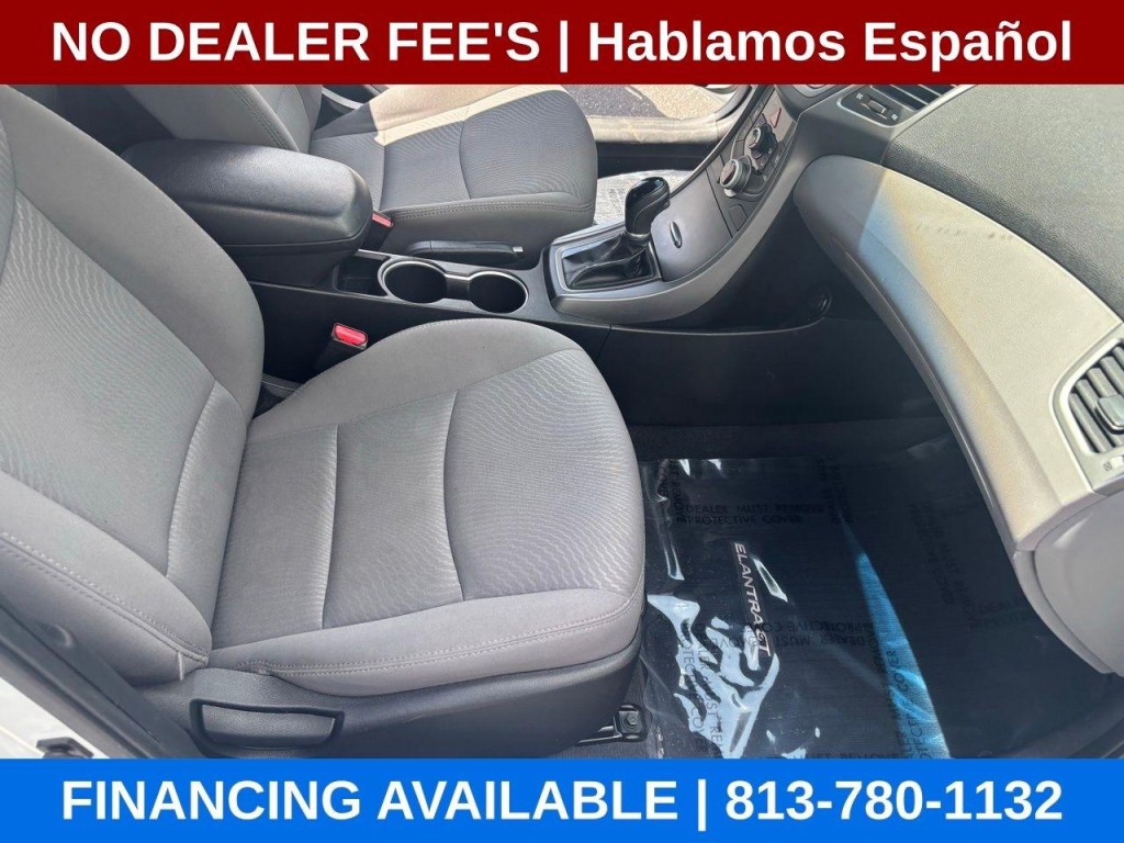 2016 Hyundai Elantra Image 18
