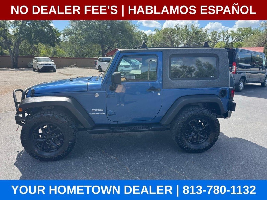 2010 Jeep Wrangler Image 2