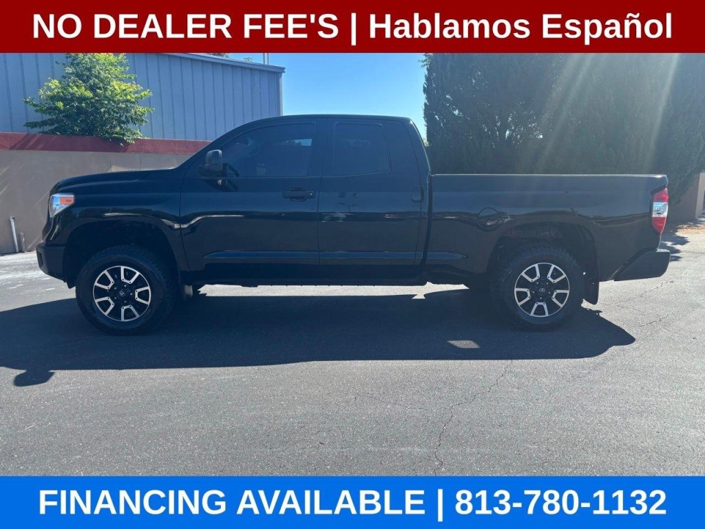 2017 Toyota Tundra Image 2