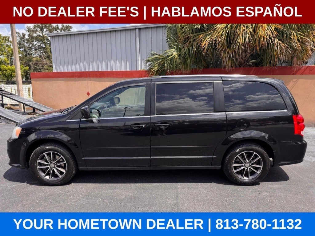 2017 Dodge Grand Caravan Image 2