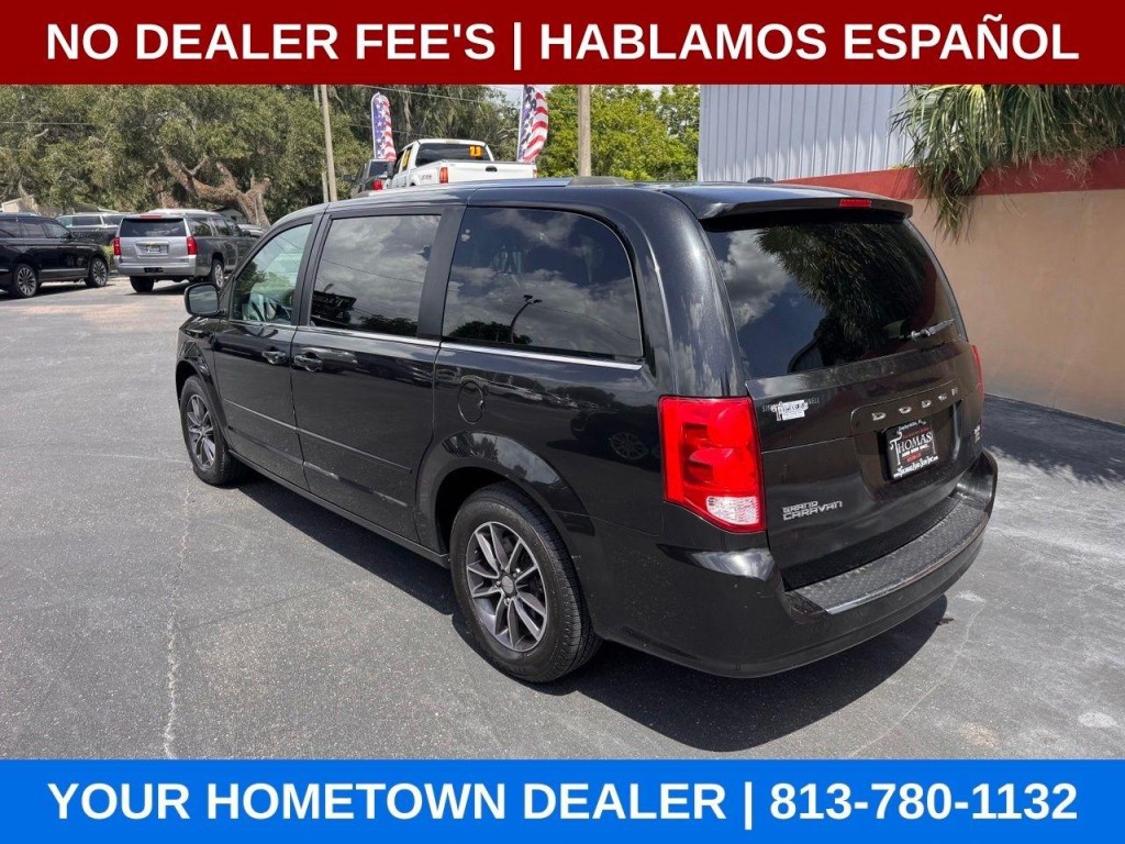 2017 Dodge Grand Caravan Image 3