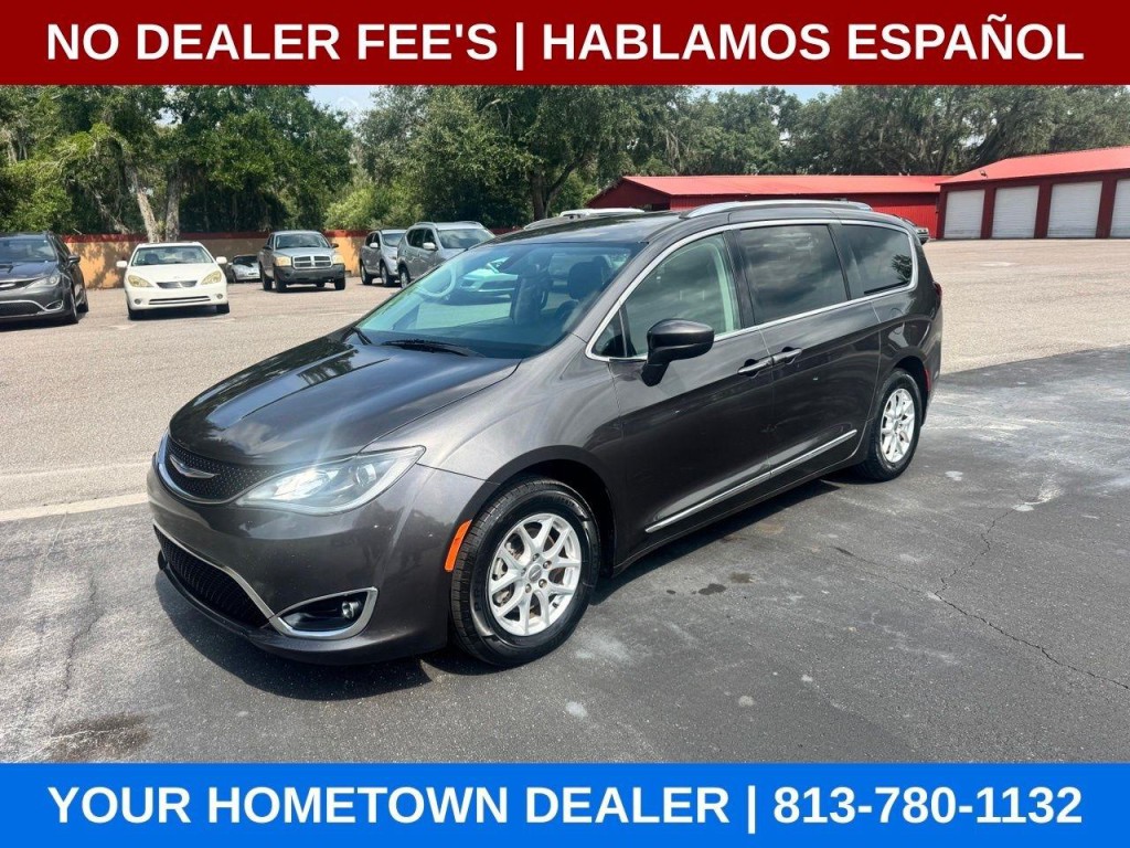 2020 Chrysler Pacifica Image 1