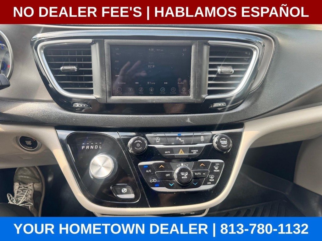 2020 Chrysler Pacifica Image 17