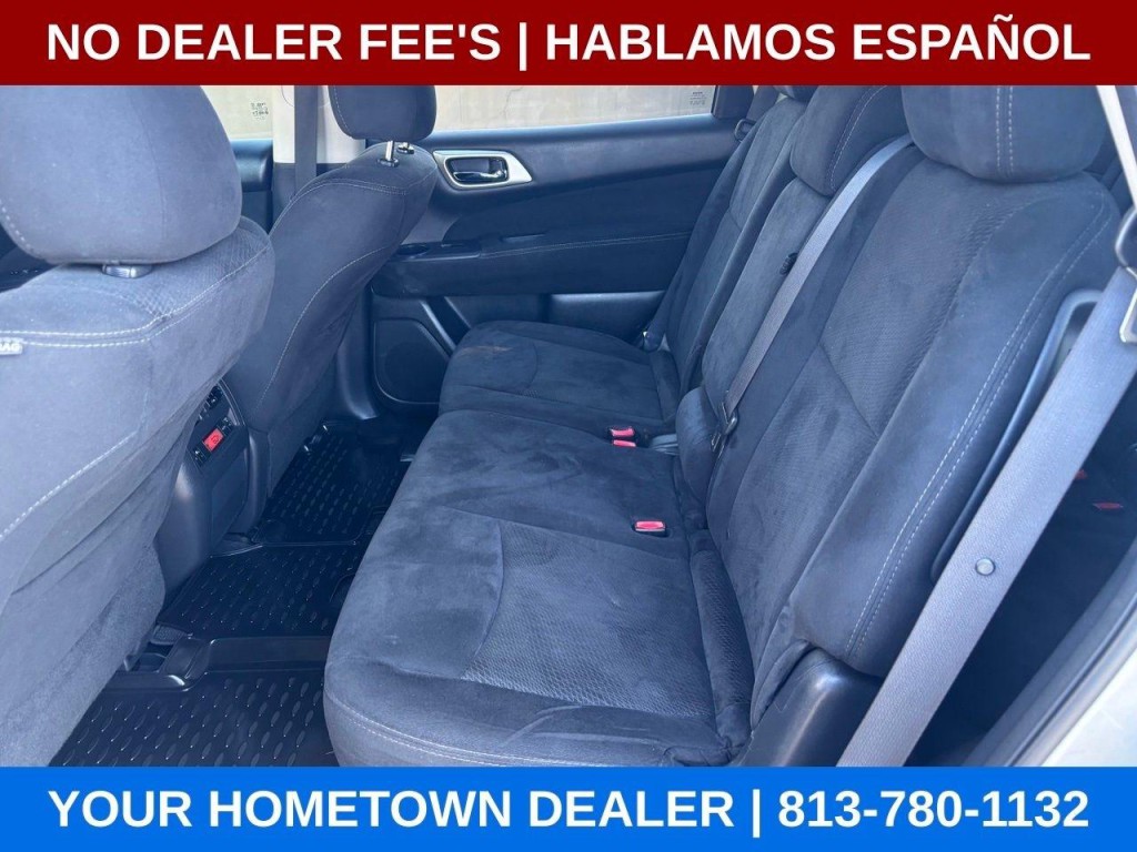 2016 Nissan Pathfinder Image 16