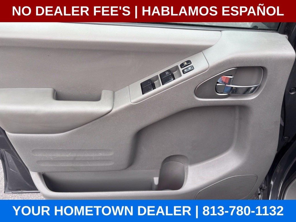 2015 Nissan Frontier Image 11
