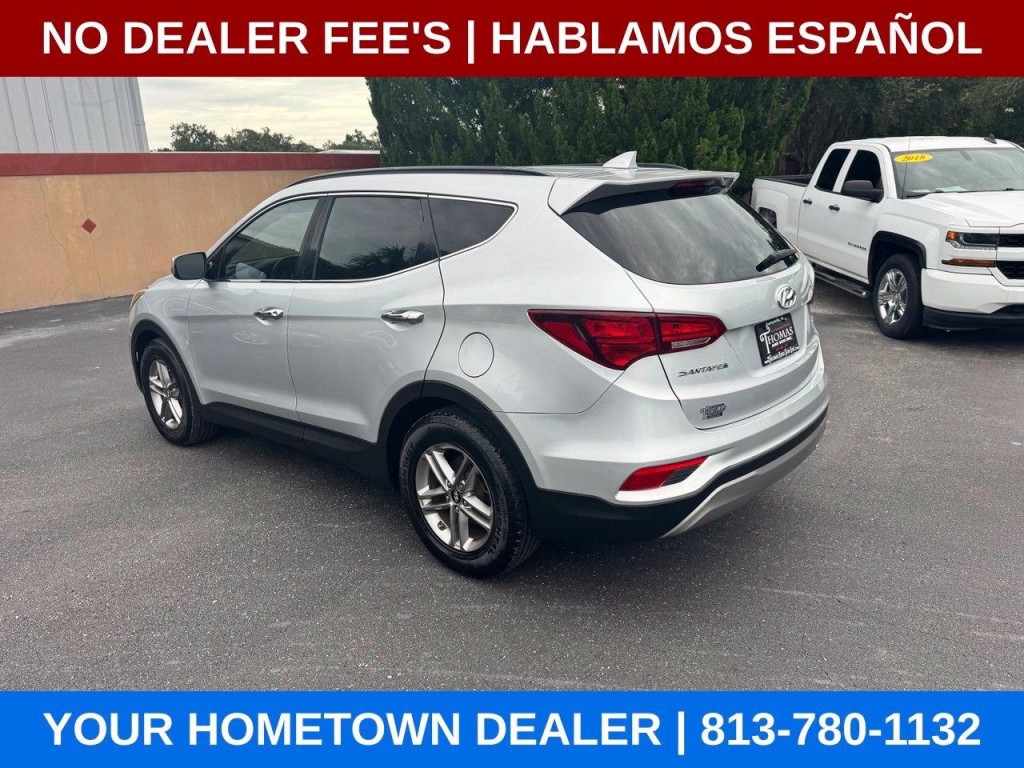 2017 Hyundai Santa Fe Image 3
