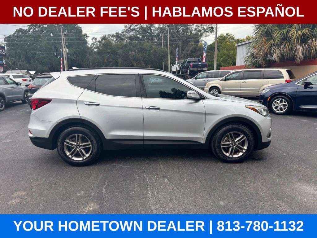 2017 Hyundai Santa Fe Image 6