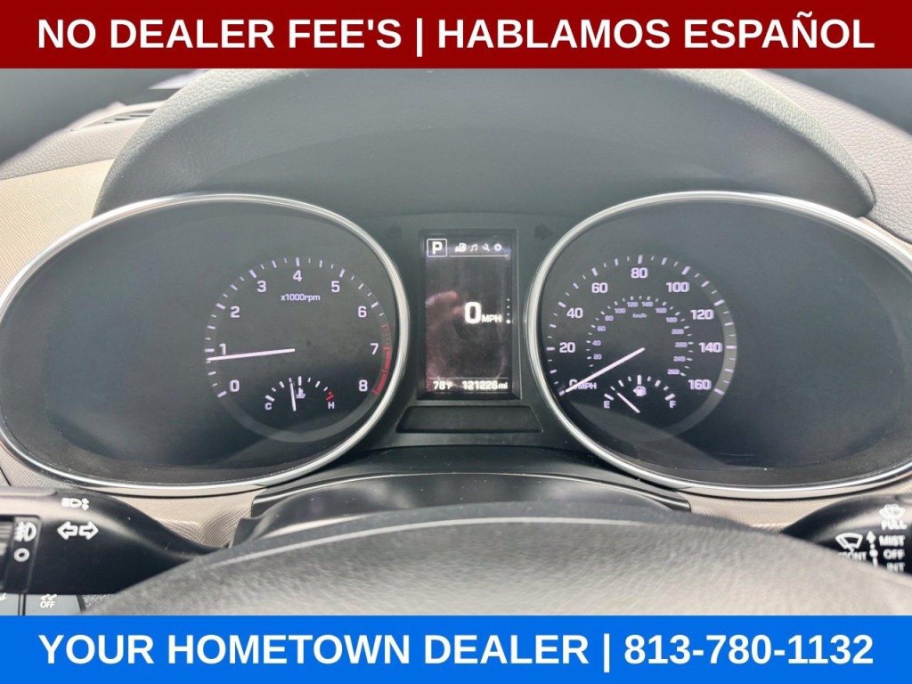 2017 Hyundai Santa Fe Image 12