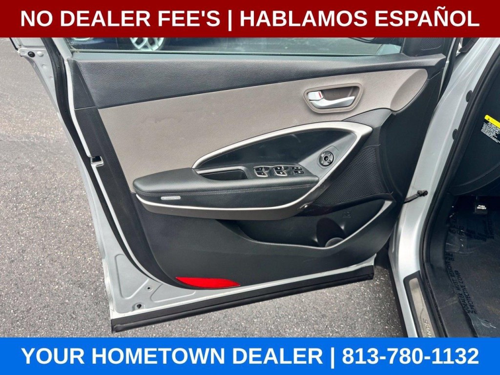2017 Hyundai Santa Fe Image 18