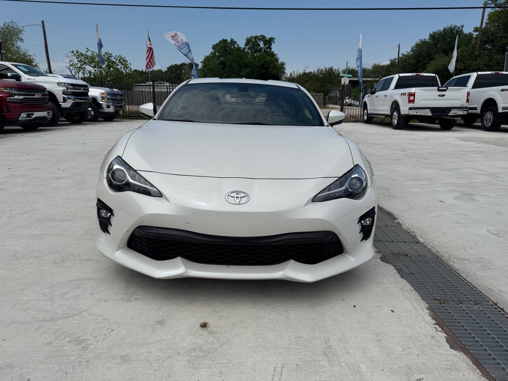2020 Toyota 86 Image 2