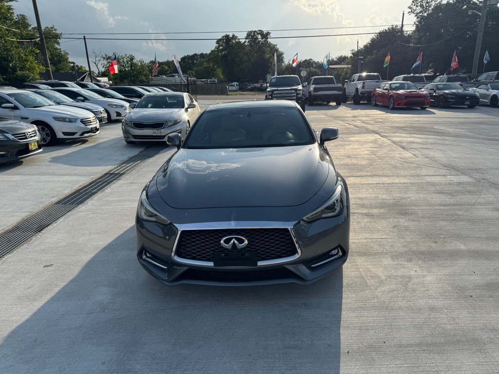 2017 INFINITI Q60 Image 2