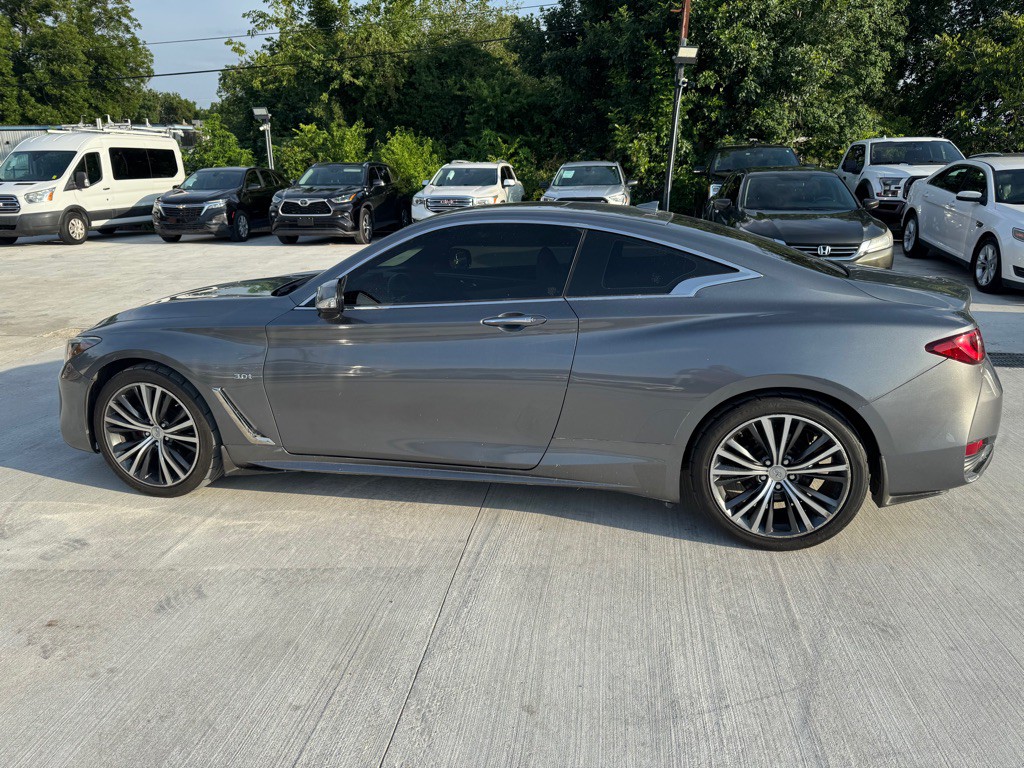 2017 INFINITI Q60 Image 15