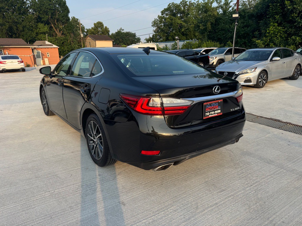 2018 Lexus ES 350 Image 5