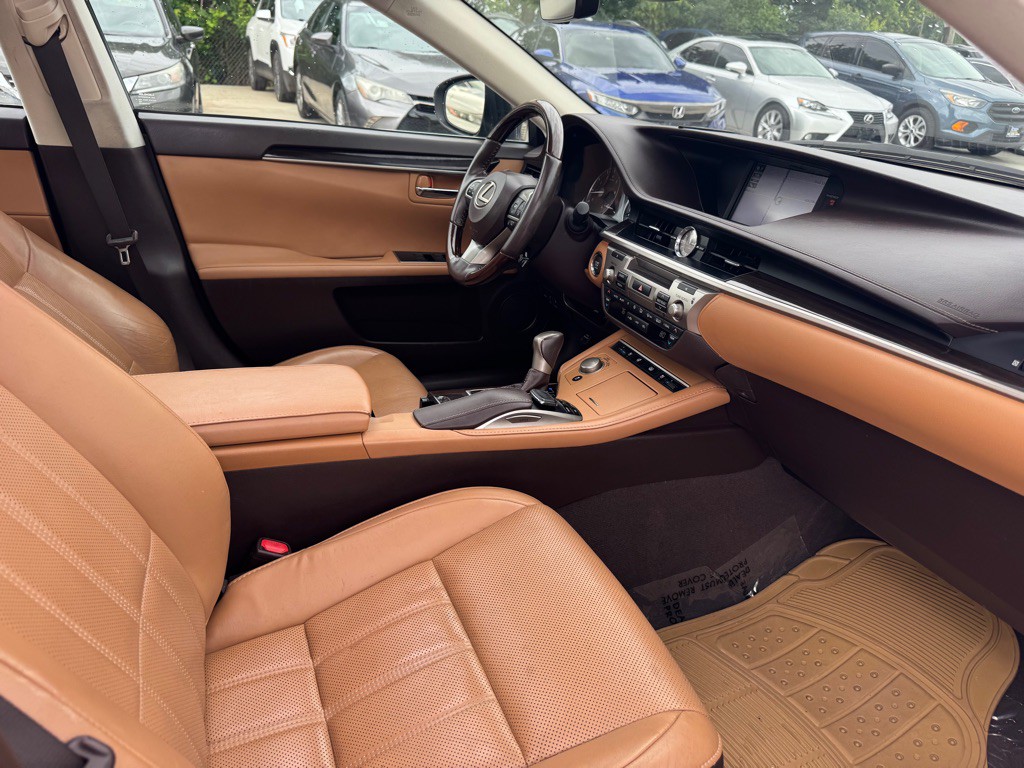 2018 Lexus ES 350 Image 8