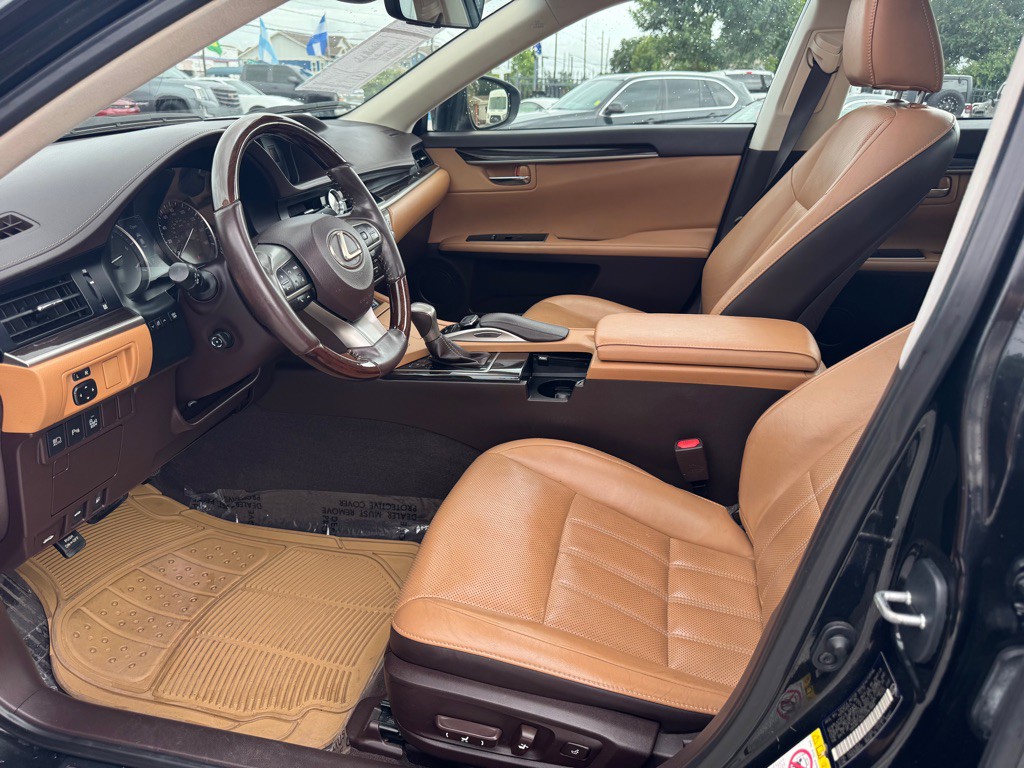 2018 Lexus ES 350 Image 9