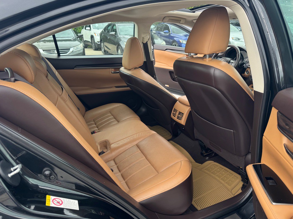 2018 Lexus ES 350 Image 10