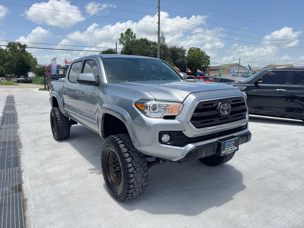 2019 Toyota Tacoma Image 3