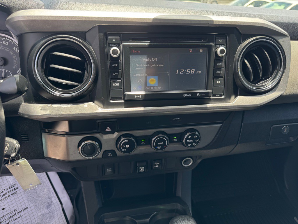 2019 Toyota Tacoma Image 16