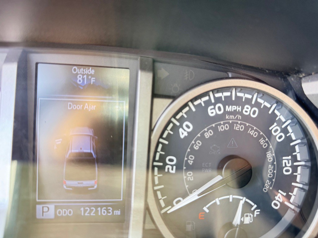 2019 Toyota Tacoma Image 18