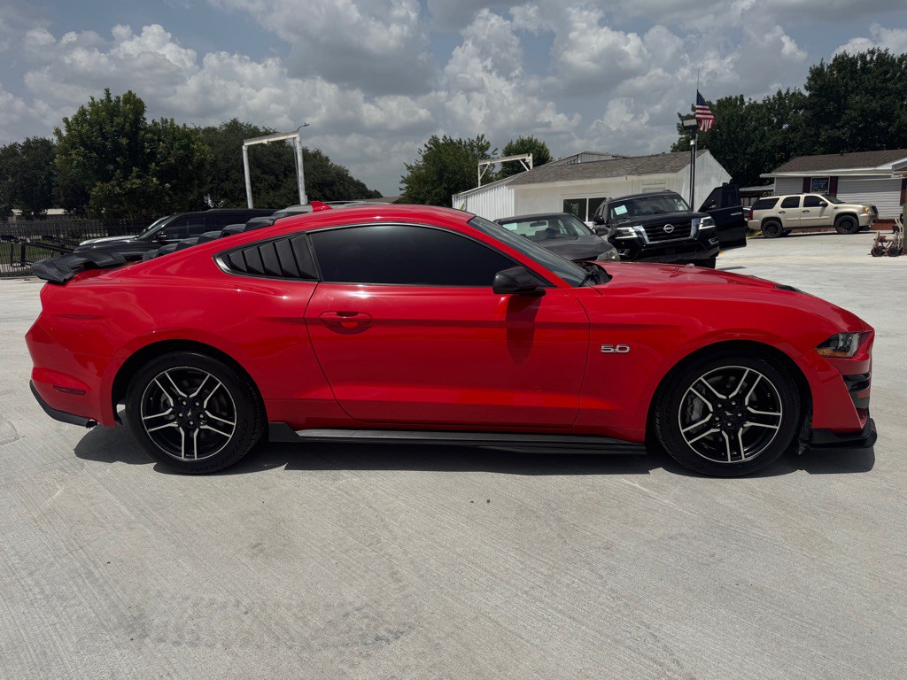 2020 Ford Mustang Image 4