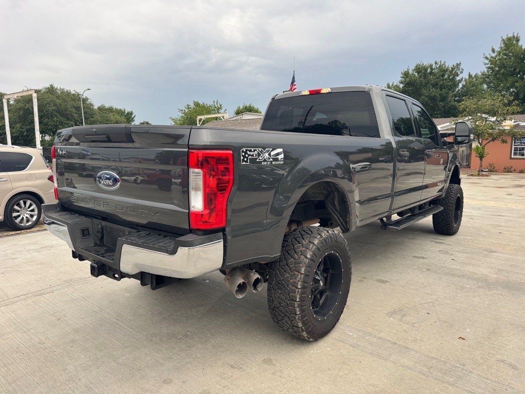 2018 Ford F-250 Image 8
