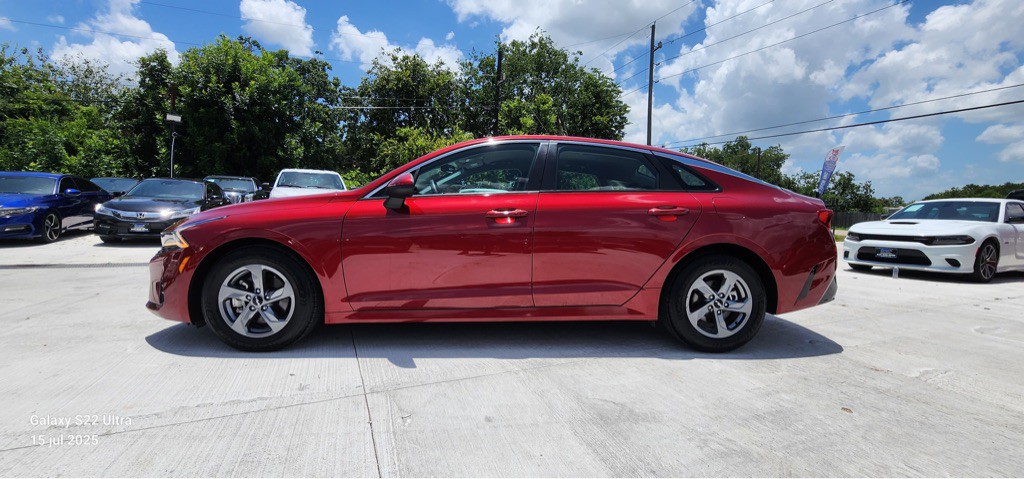 2023 Kia K5 Image 4
