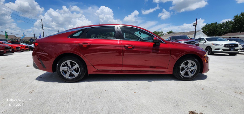 2023 Kia K5 Image 5