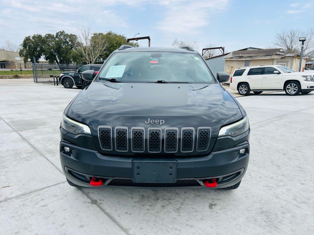 2019 Jeep Cherokee Image 2
