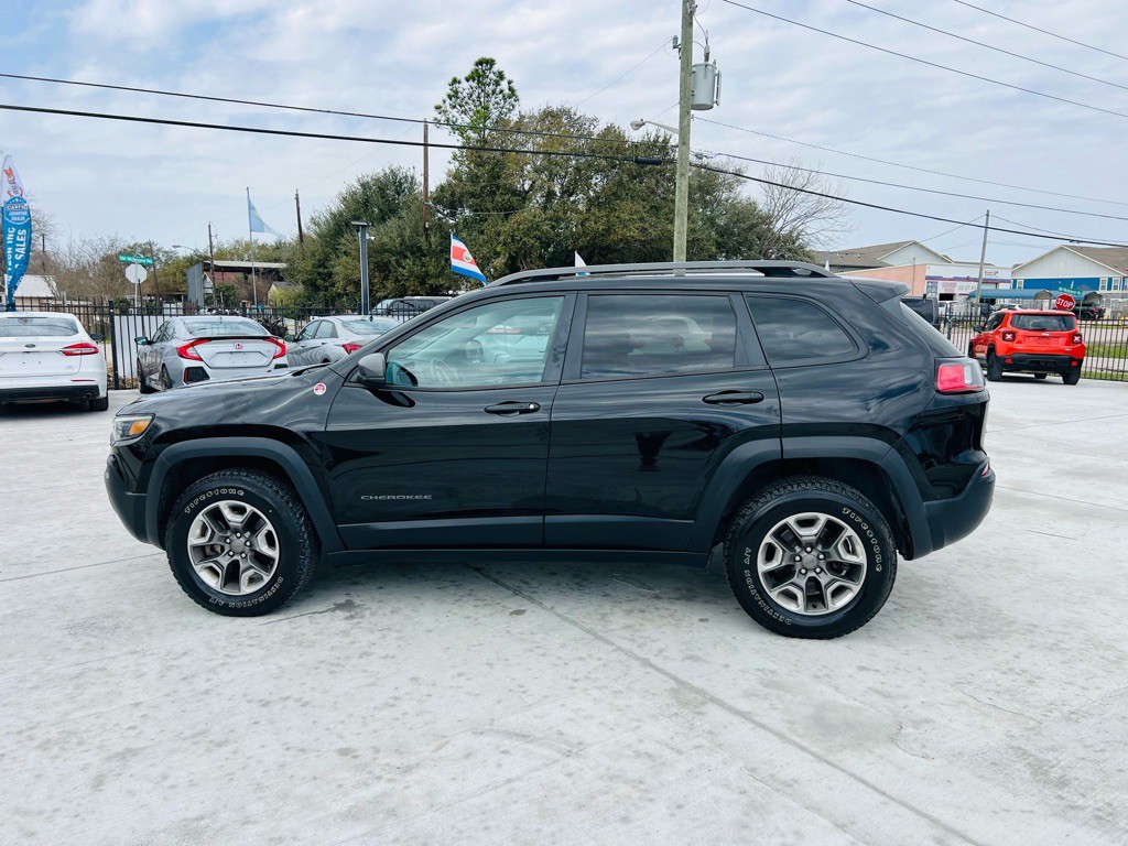 2019 Jeep Cherokee Image 5