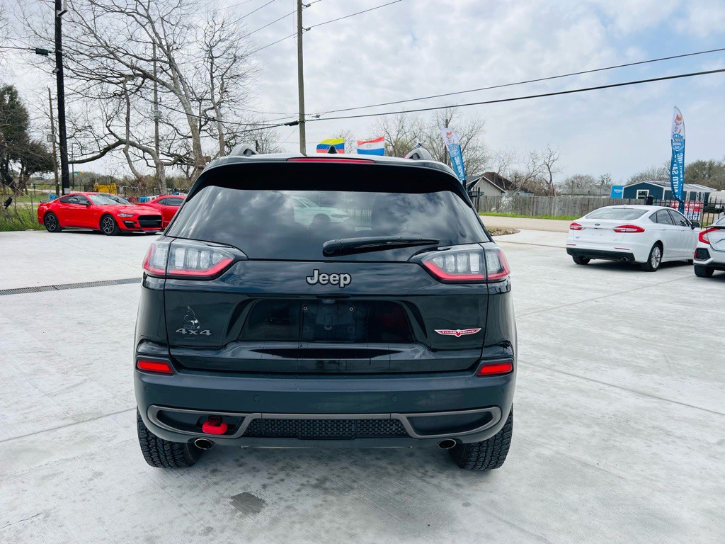 2019 Jeep Cherokee Image 8