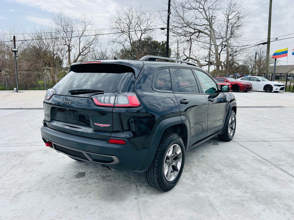 2019 Jeep Cherokee Image 9