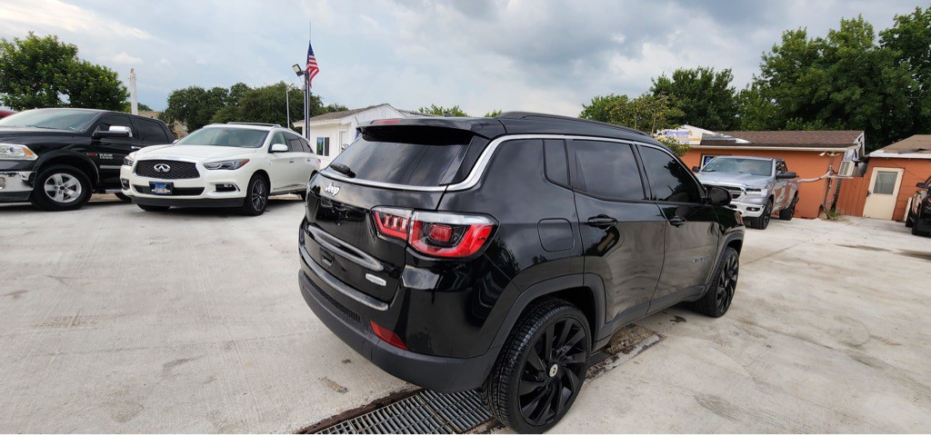 2018 Jeep Compass Image 24