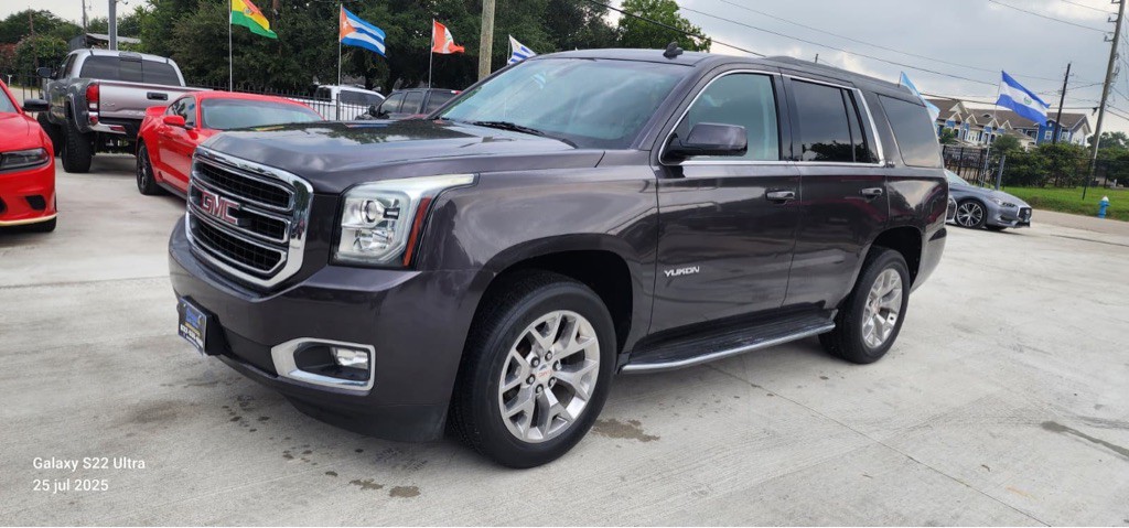 2015 GMC Yukon Image 1