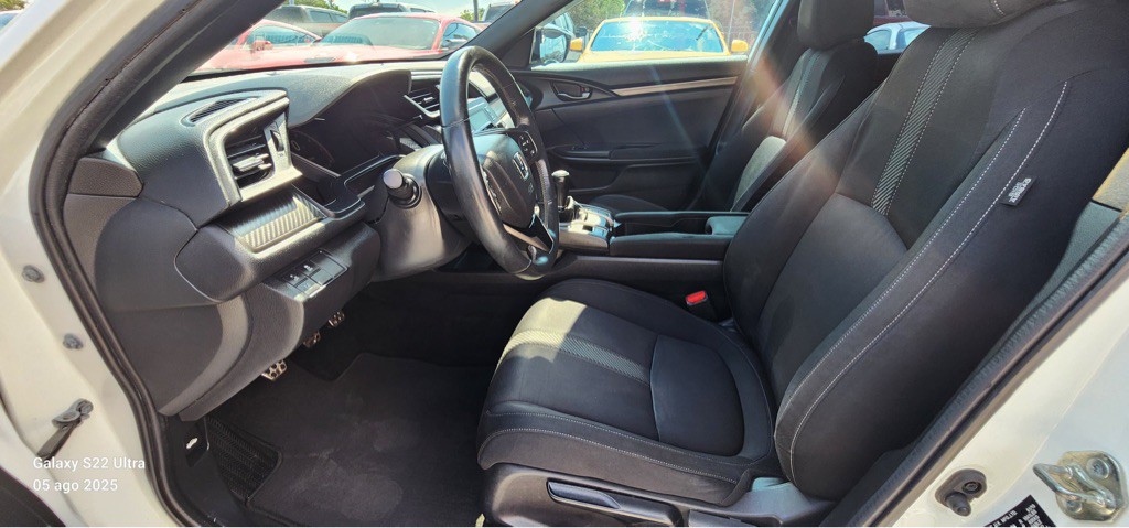 2019 Honda Civic Image 12
