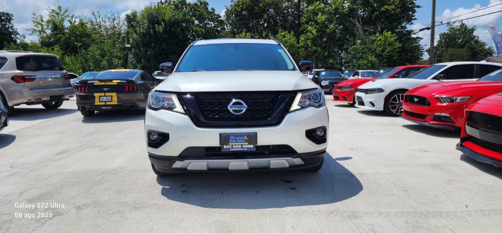 2020 Nissan Pathfinder Image 2