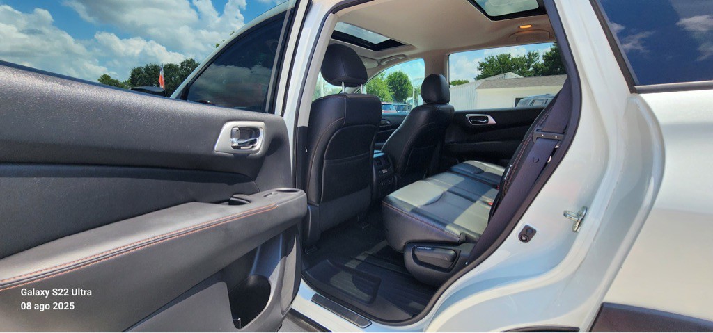 2020 Nissan Pathfinder Image 20
