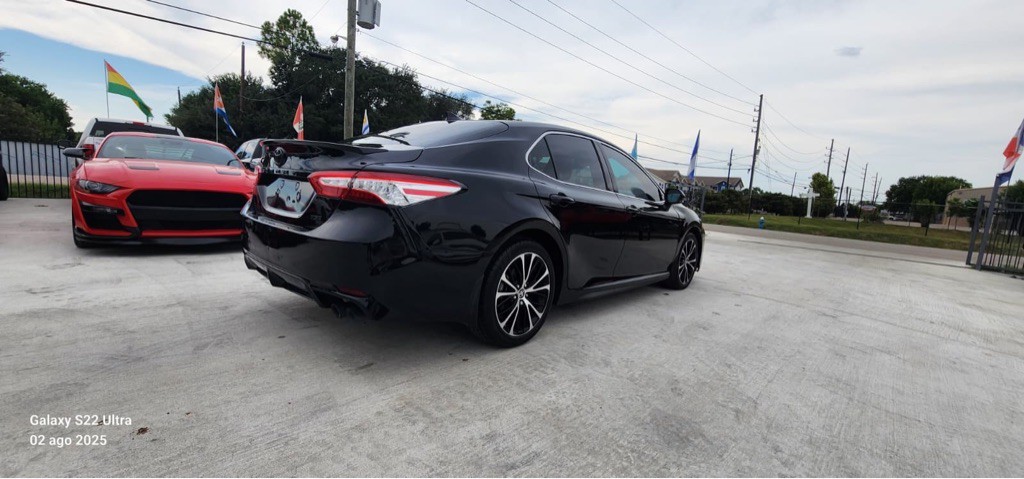 2020 Toyota Camry Image 6