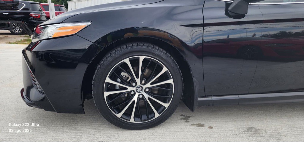 2020 Toyota Camry Image 10
