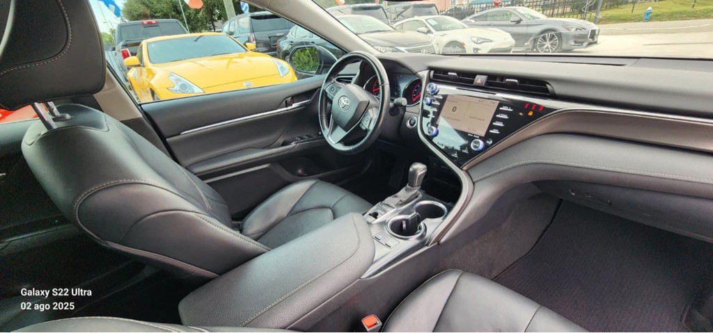 2020 Toyota Camry Image 18