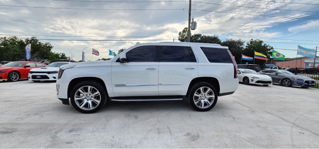 2016 Cadillac Escalade Image 5