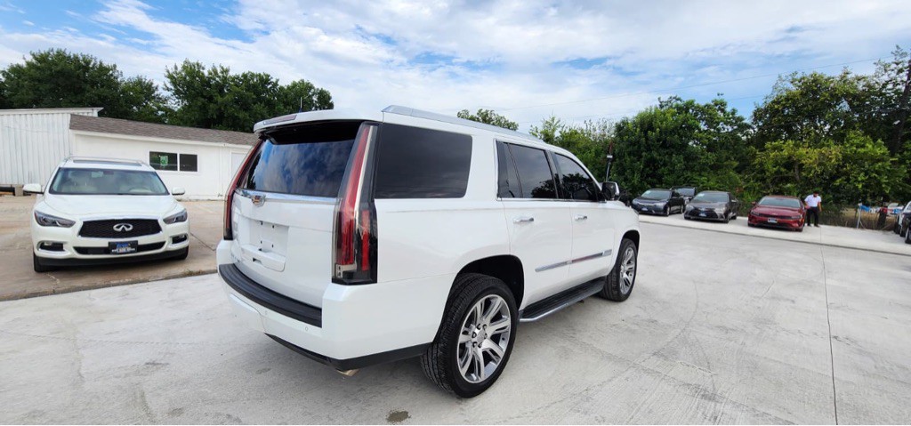 2016 Cadillac Escalade Image 12