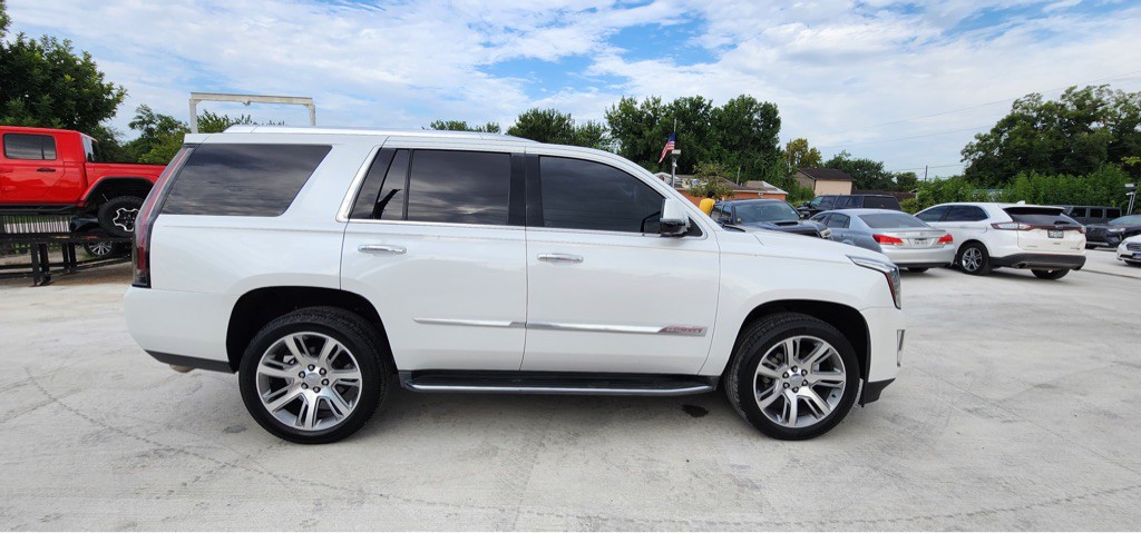 2016 Cadillac Escalade Image 14