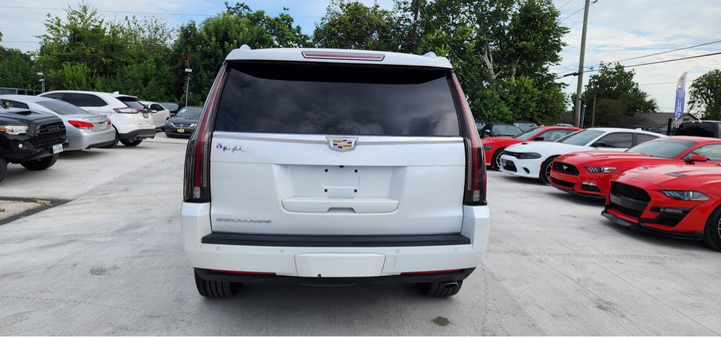 2016 Cadillac Escalade Image 25