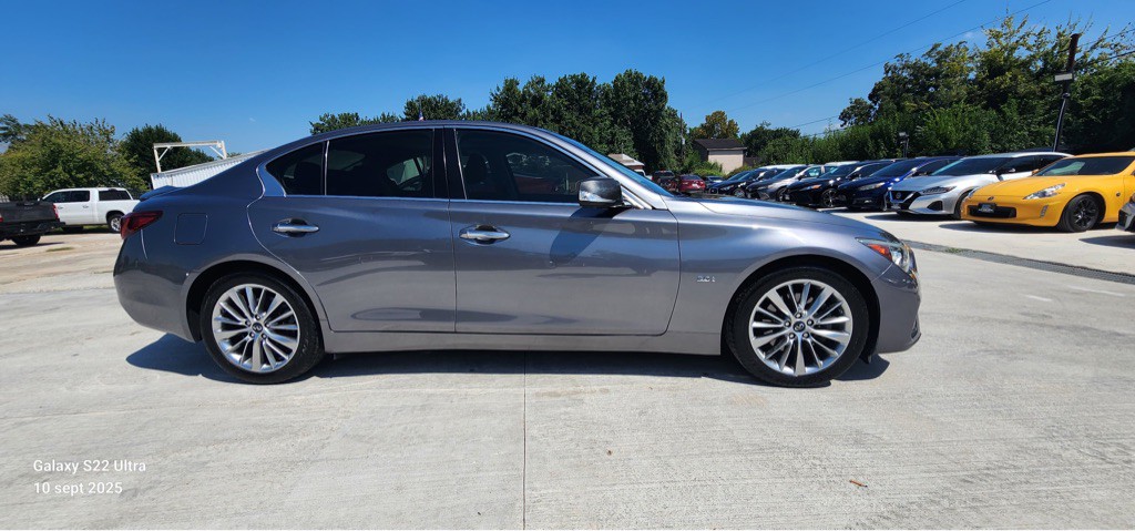 2018 INFINITI Q50 Image 9
