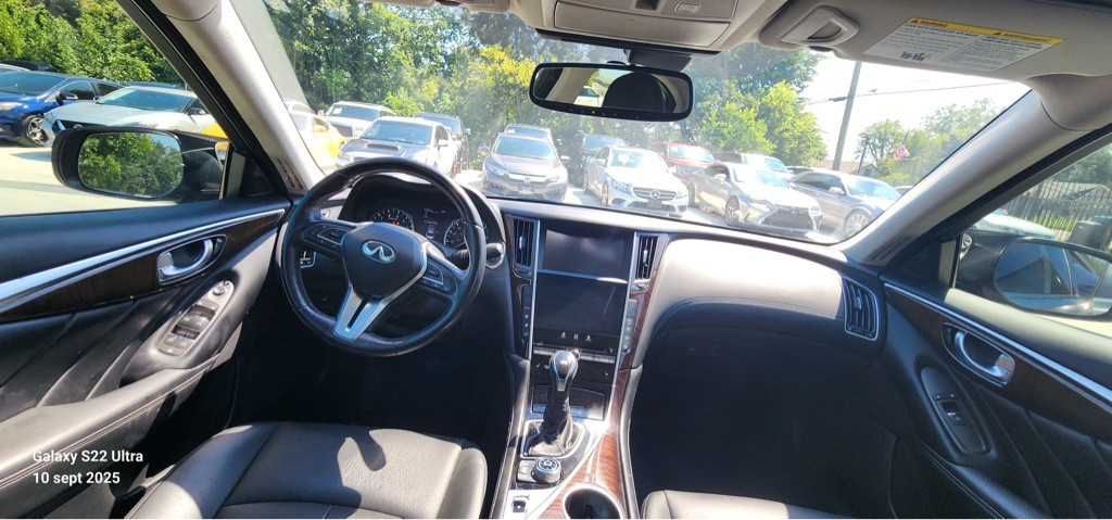 2018 INFINITI Q50 Image 19