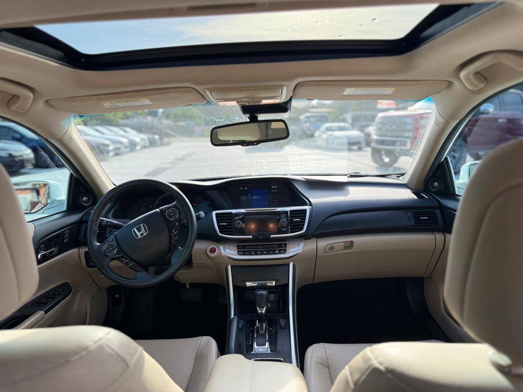 2015 Honda Accord Image 11