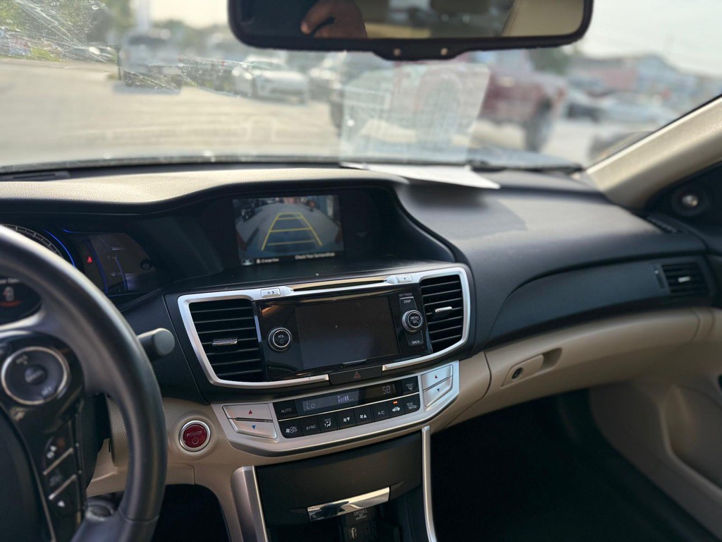 2015 Honda Accord Image 20
