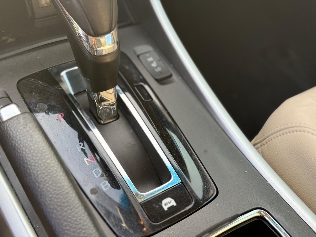 2015 Honda Accord Image 22
